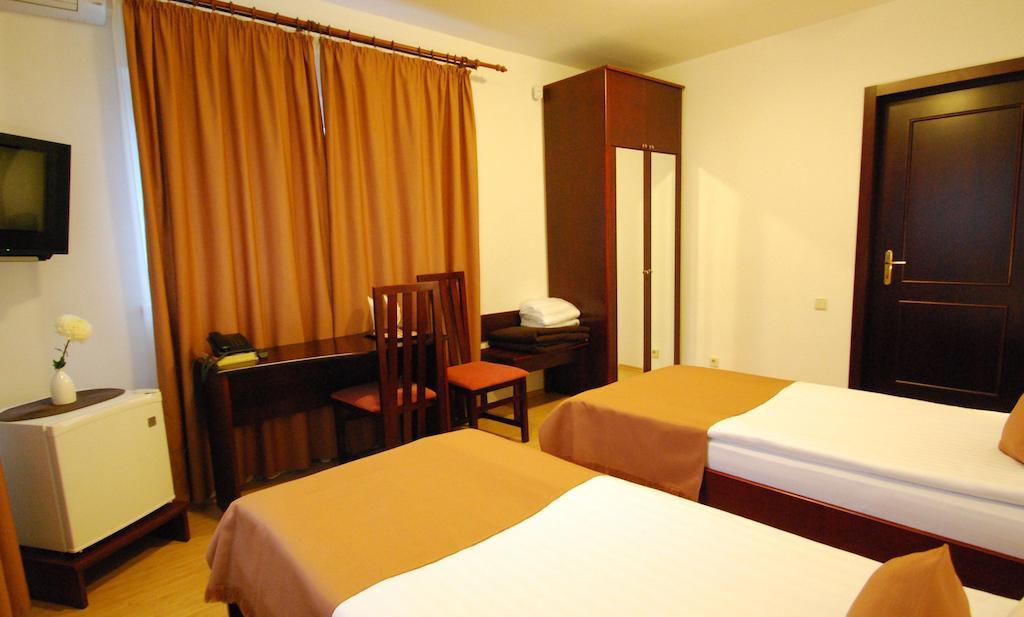 Casa Irma - Rooms For Rent Bacău Quarto foto